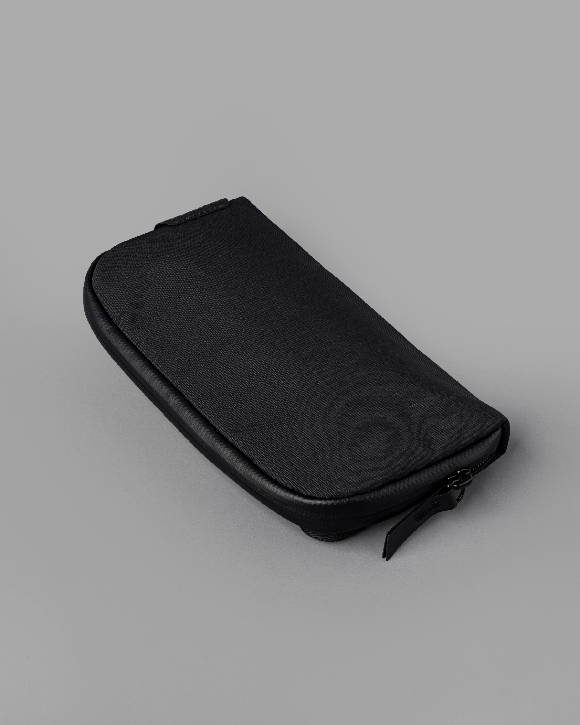 FLIGHT POUCH ショルダーポーチミニバッグ《防水》 | ALPAKA